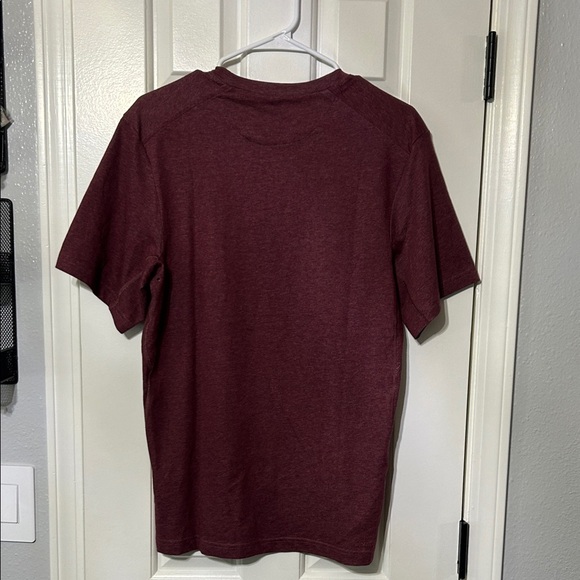 Nike Men's Burgundy Short Sleeve Tee - Picture 5 of 5